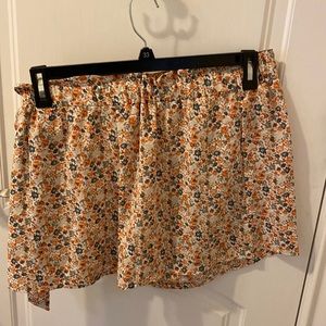 Floral print shorts, size 12